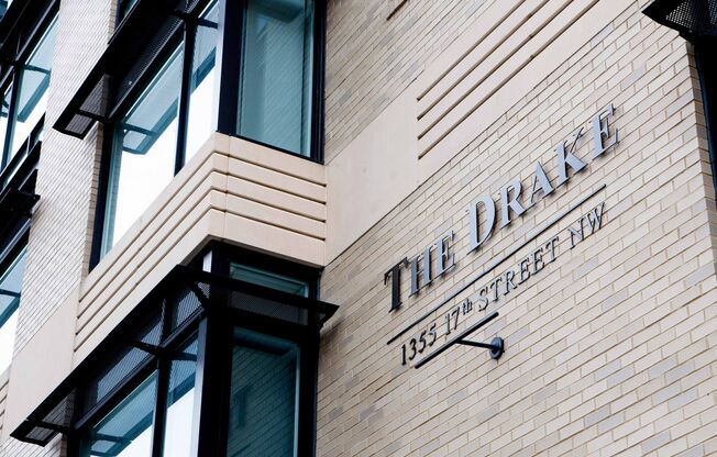 2 beds, 1 bath, $4,350, Unit 809