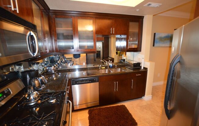 Meridian Luxury 1 Bed/1Bath Condo in Resort Style Community.