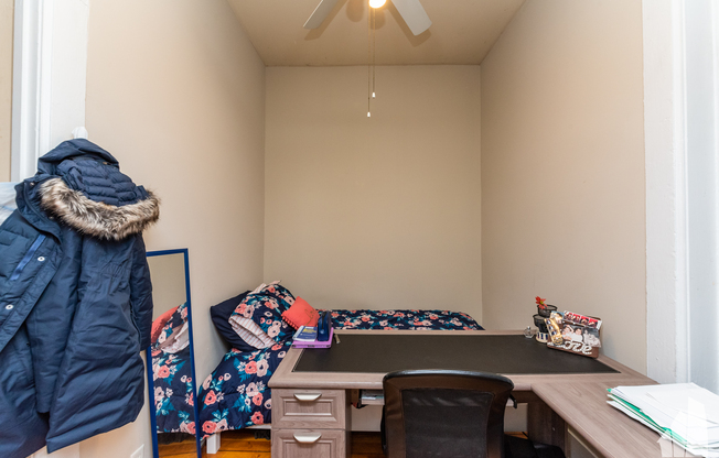 1101 N Marshfield Ave 1R