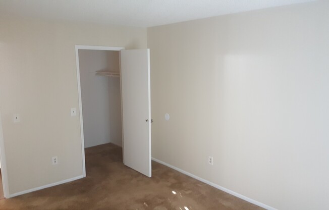 1 bed, 1 bath, 708 sqft, $1,850, Unit P214
