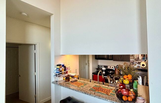 1 bed, 1 bath, 600 sqft, $1,629, Unit 332