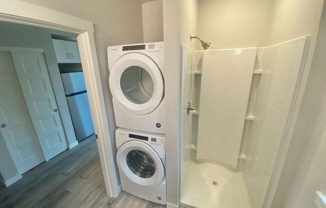 Studio, 1 bath, 285 sqft, $1,425, Unit 304