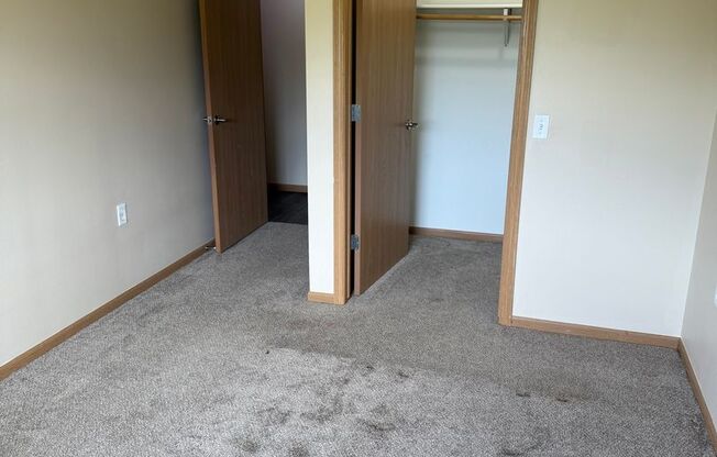 2 beds, 2 baths, 1,027 sqft, $1,549.99, Unit 533-204