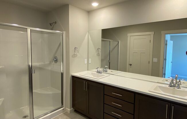*NEW Construction* Stunning 3BD, 2.5 BA* Singla Family Home Featuring Modern Upgrades* in South Hillsboro Reed's Crossing Community*