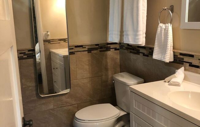 1 bed, 1 bath, $1,300, Unit Unit 1