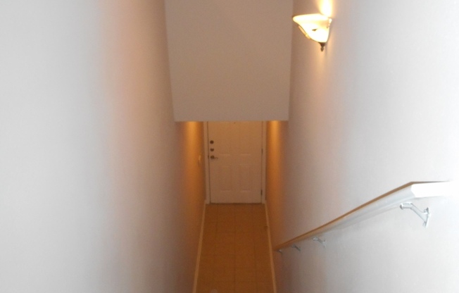 1 bed, 1 bath, 987 sqft, $1,134, Unit 1213