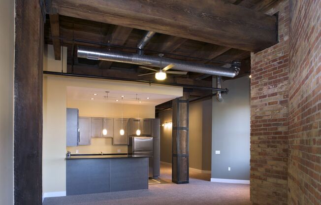 2 beds, 1.5 baths, 1,382 sqft, $1,435, Unit 403