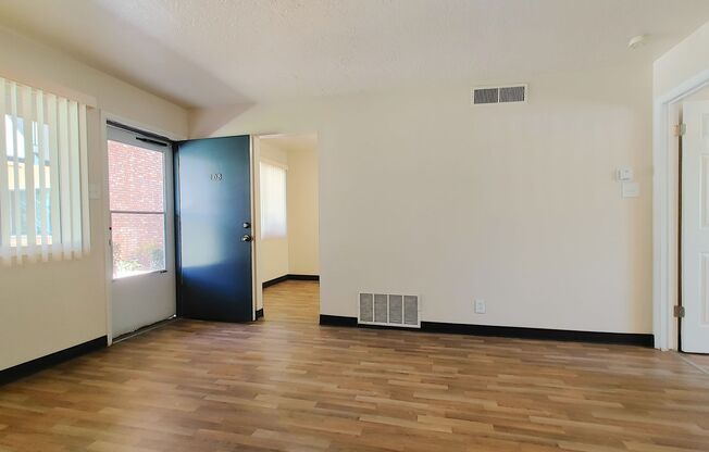 1 bed, 1 bath, 700 sqft, $895, Unit Unit 108