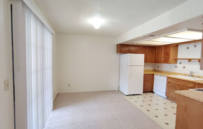 6663 W Tropicana Ave #202
