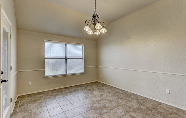 3 beds, 2 baths, $2,035