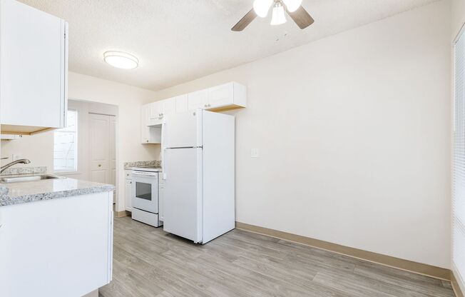 2 beds, 1.5 baths, 900 sqft, $1,500, Unit 54