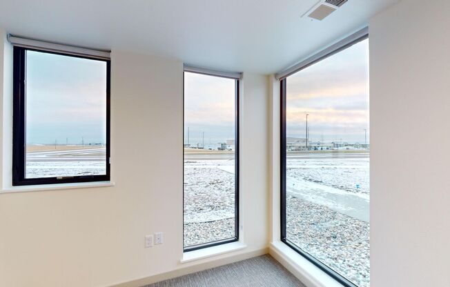 2 beds, 1 bath, 890 sqft, $1,180, Unit 1121-100