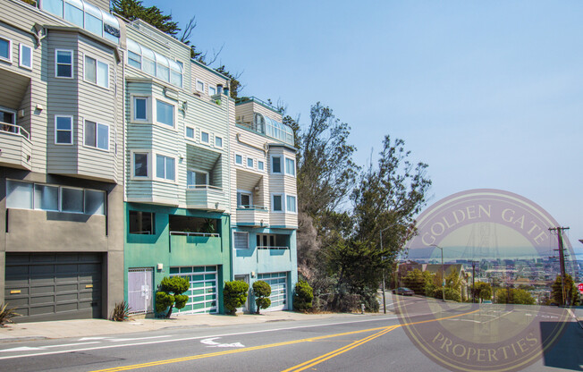 Corona Heights - 3 BR, 2.5 BA Condo 1,586 Sq. Ft. - 3D Virtual Tour, Parking, Patio