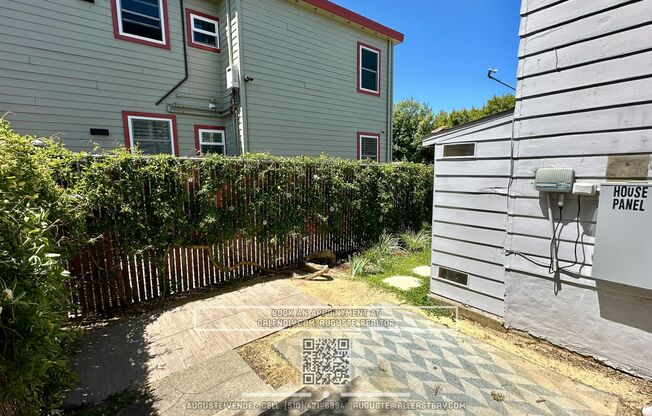 Temescal 2BR with Private Yard | Updated Unit in a Great Location