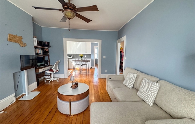 137 WALNUT ST
