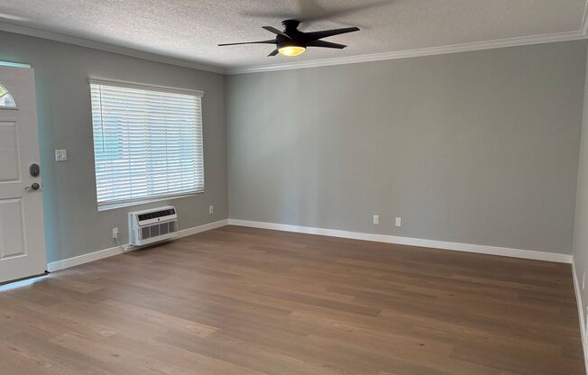 2 beds, 1 bath, 950 sqft, $2,805, Unit 0007