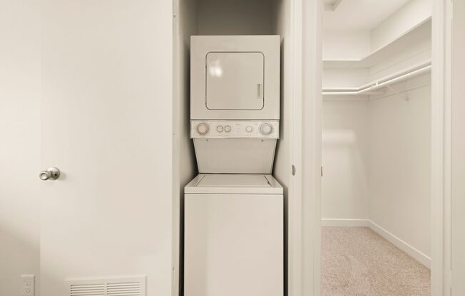 1 bed, 1 bath, 605 sqft, $1,435, Unit 036