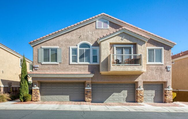 Beautiful Move-in Ready Townhome in Southwest!