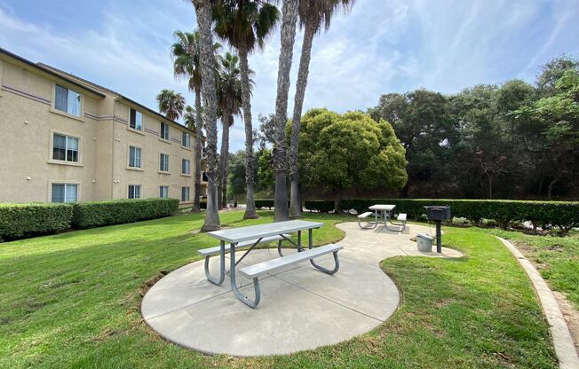 2 beds, 2 baths, 800 sqft, $2,677, Unit 20-102