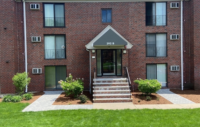 392 GREAT RD