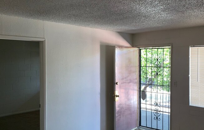 Affordable 1 Bedroom Condo In Central Las Vegas