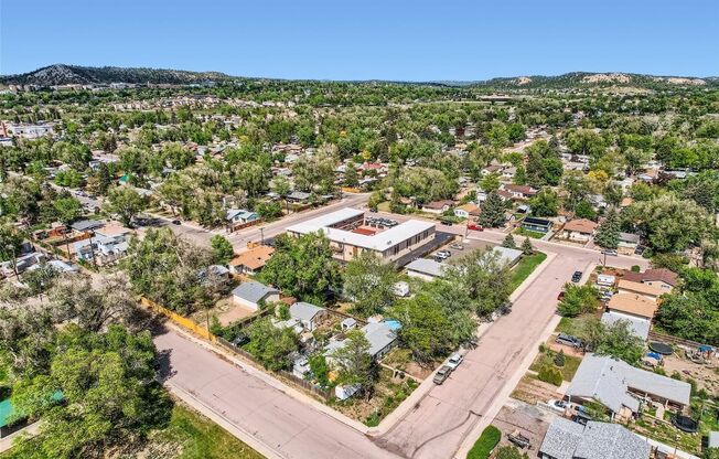 2 beds, 1 bath, $1,195, Unit Apt. 217