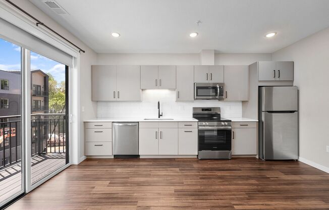 Studio, 1 bath, 465 sqft, $1,050, Unit 534