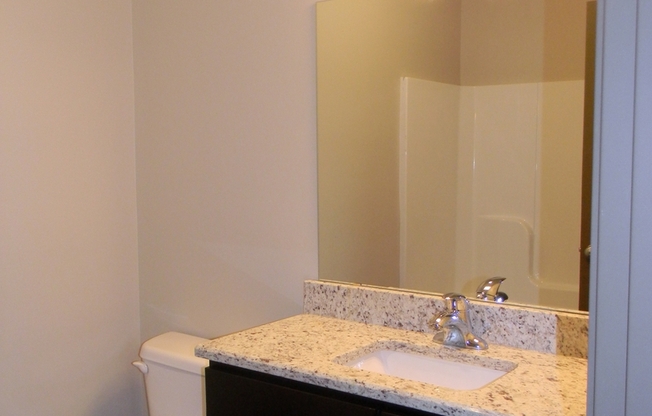 2 beds, 2 baths, 1,052 sqft, $1,045, Unit 72