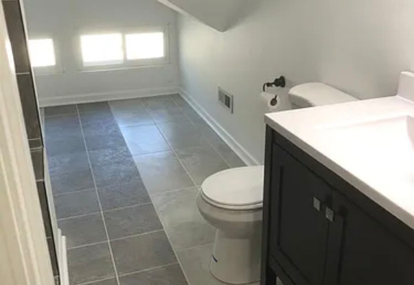 5849 W MIDWAY PARK AVE