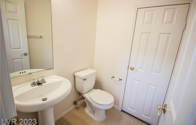 4511 SANDSTONE VIS CT