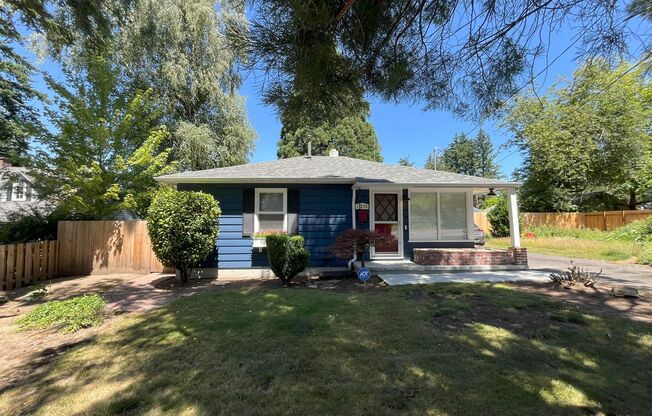 Updated 2 Bedroom Cottage with Hardwood Floors & Garden Views