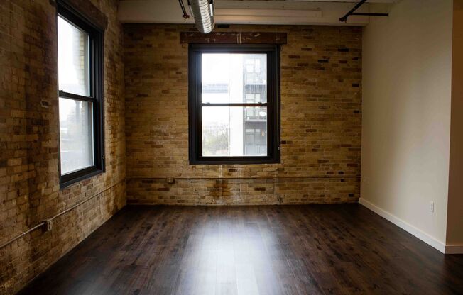 Finishing House