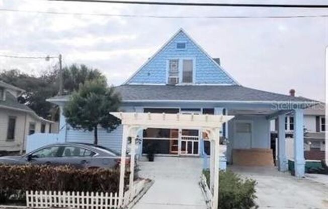 26 South Oleander Avenue