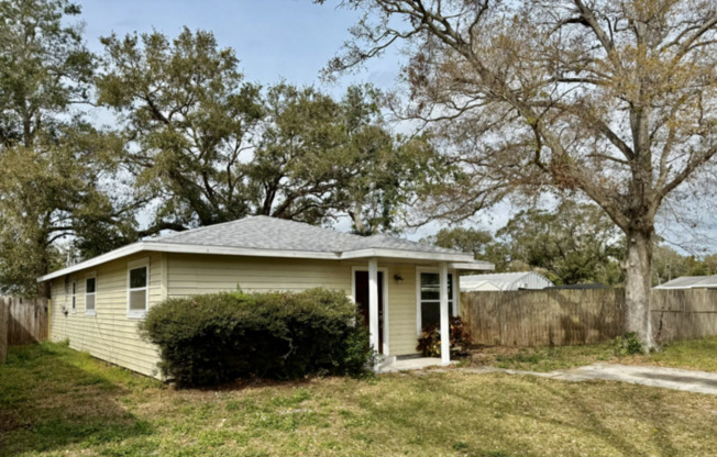 1348 FRIEND AVE