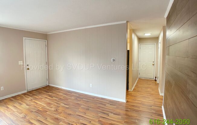 3 Bedroom 1 Bathroom By Huff Park!!