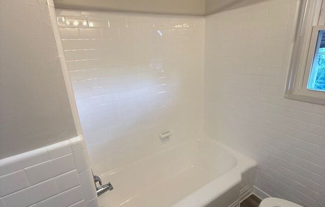 3 beds, 1 bath, $1,995