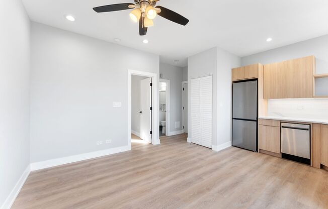 1 bed, 1 bath, 347 sqft, $1,650, Unit 107