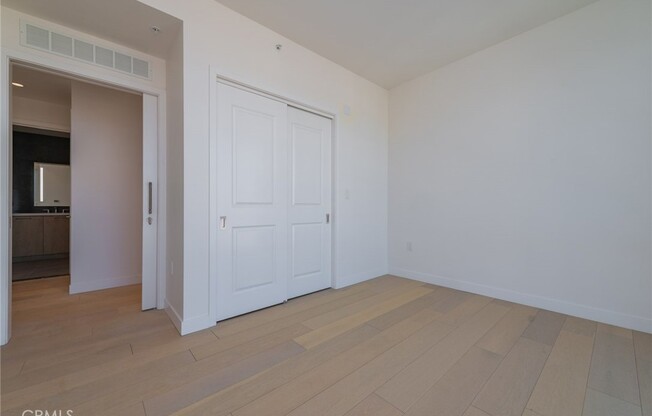 2 beds, 2 baths, 1,039 sqft, $3,700, Unit 1803