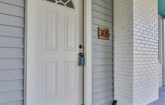 PRE-LEASE! Newly Renovated 3-bd, 2-ba house near Williams Brice Stadium