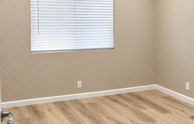 2 beds, 2 baths, 968 sqft, $1,370, Unit 106