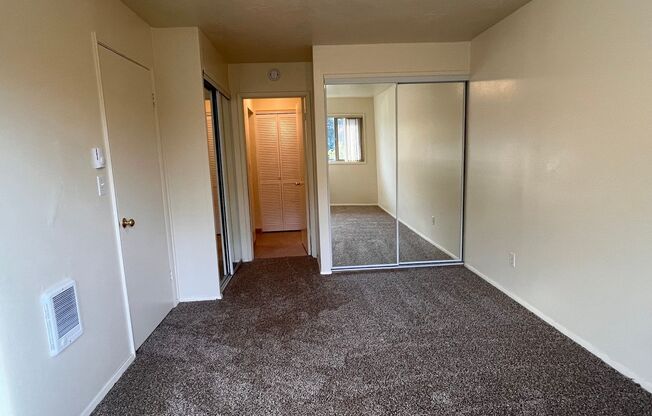 1 bed, 1 bath, $1,295, Unit 19