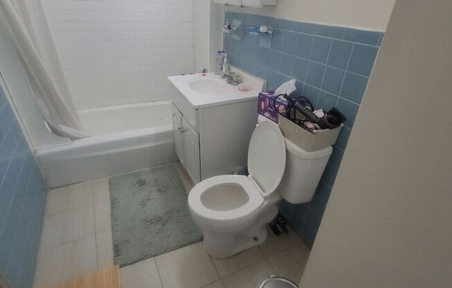 2 beds, 1 bath, $3,350, Unit 5