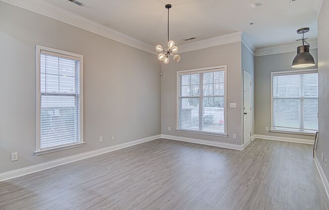 Live off Central Ave. in END UNIT 2 bed/2.5 bath Townhome (NO CARPET!)