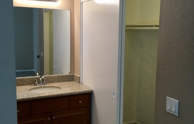 Vista Del Plaza - 20