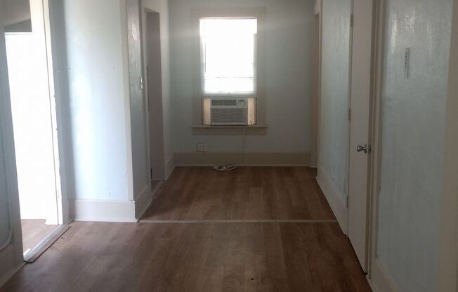 1 BEDROOM 1 BATH  LOCATED IN DAYTONA BEACH