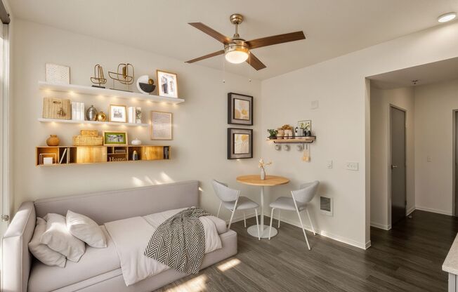 Studio, 1 bath, 252 sqft, $1,050, Unit 606