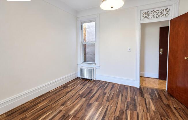 3 beds, 2 baths, $4,500, Unit 2