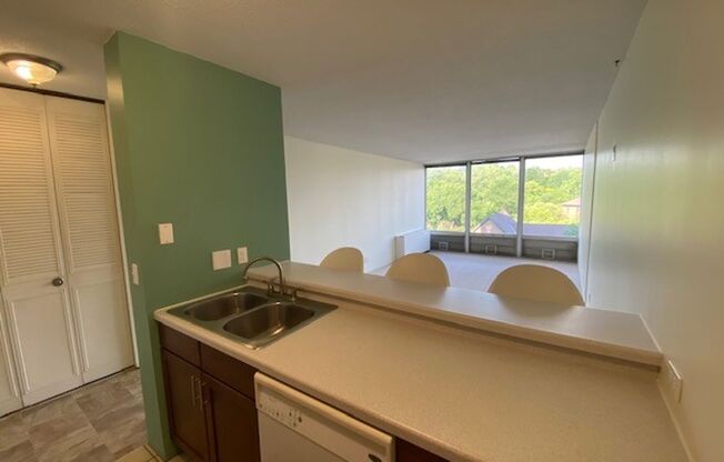 Thornton Place Apartments