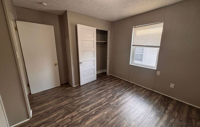 3 beds, 1 bath, $1,050