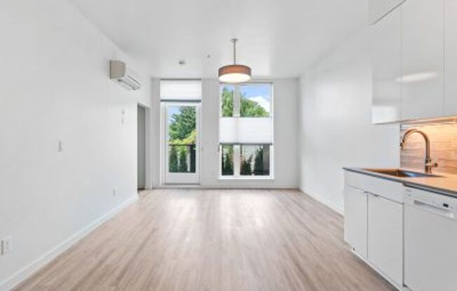 1 bed, 1 bath, 490 sqft, $1,425, Unit 210